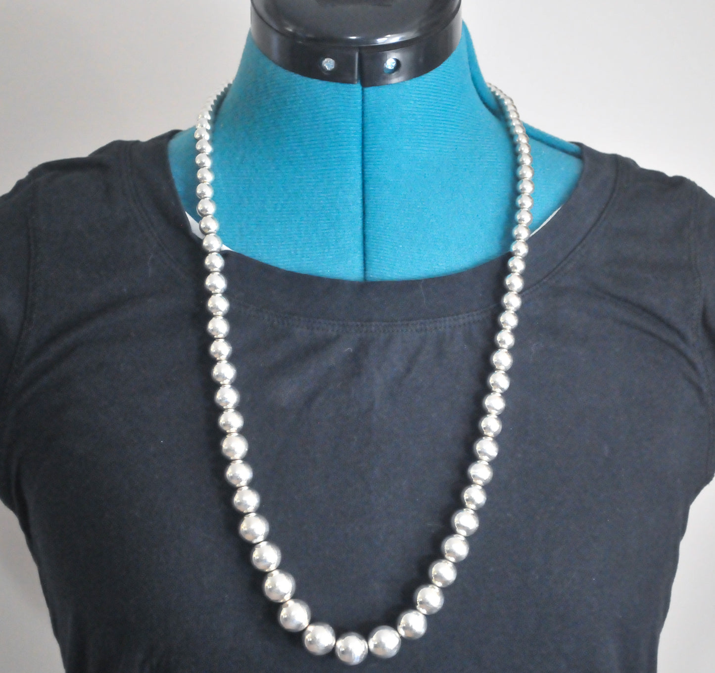 Heavy Sterling Silver Graduated Bead Ball Necklace 30 Inches