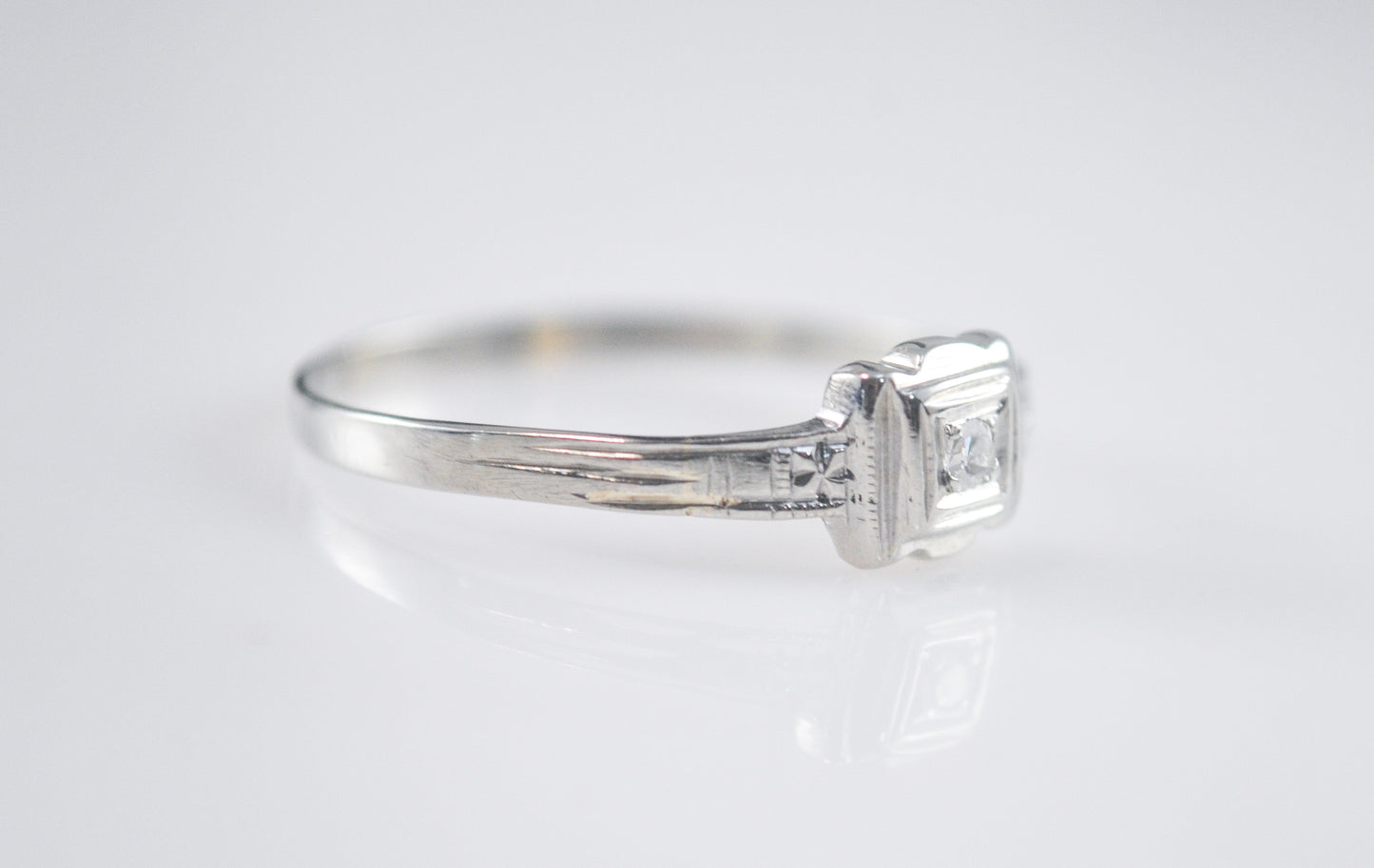 Antique 14K White Gold Diamond Ring