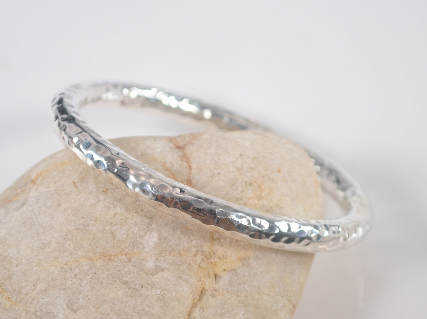 925 Italy Sterling Silver Hammered Bangle Bracelet