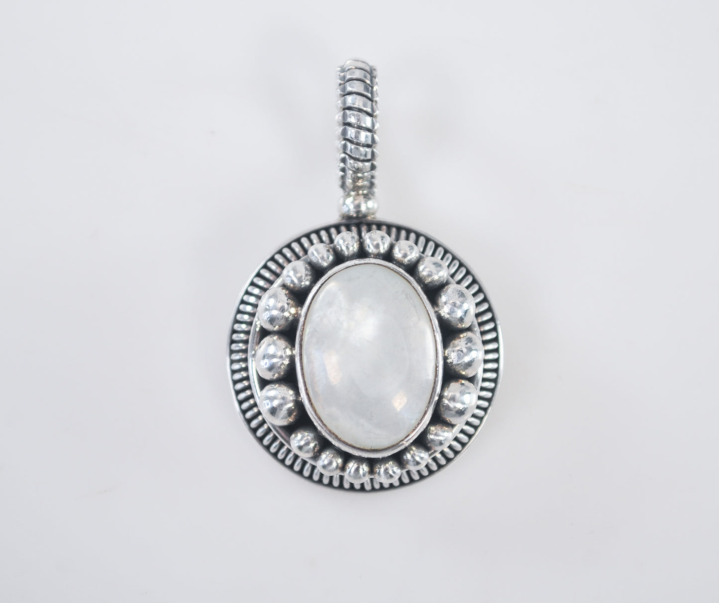 BA Suarti Sterling Silver Mother of Pearl Pendant