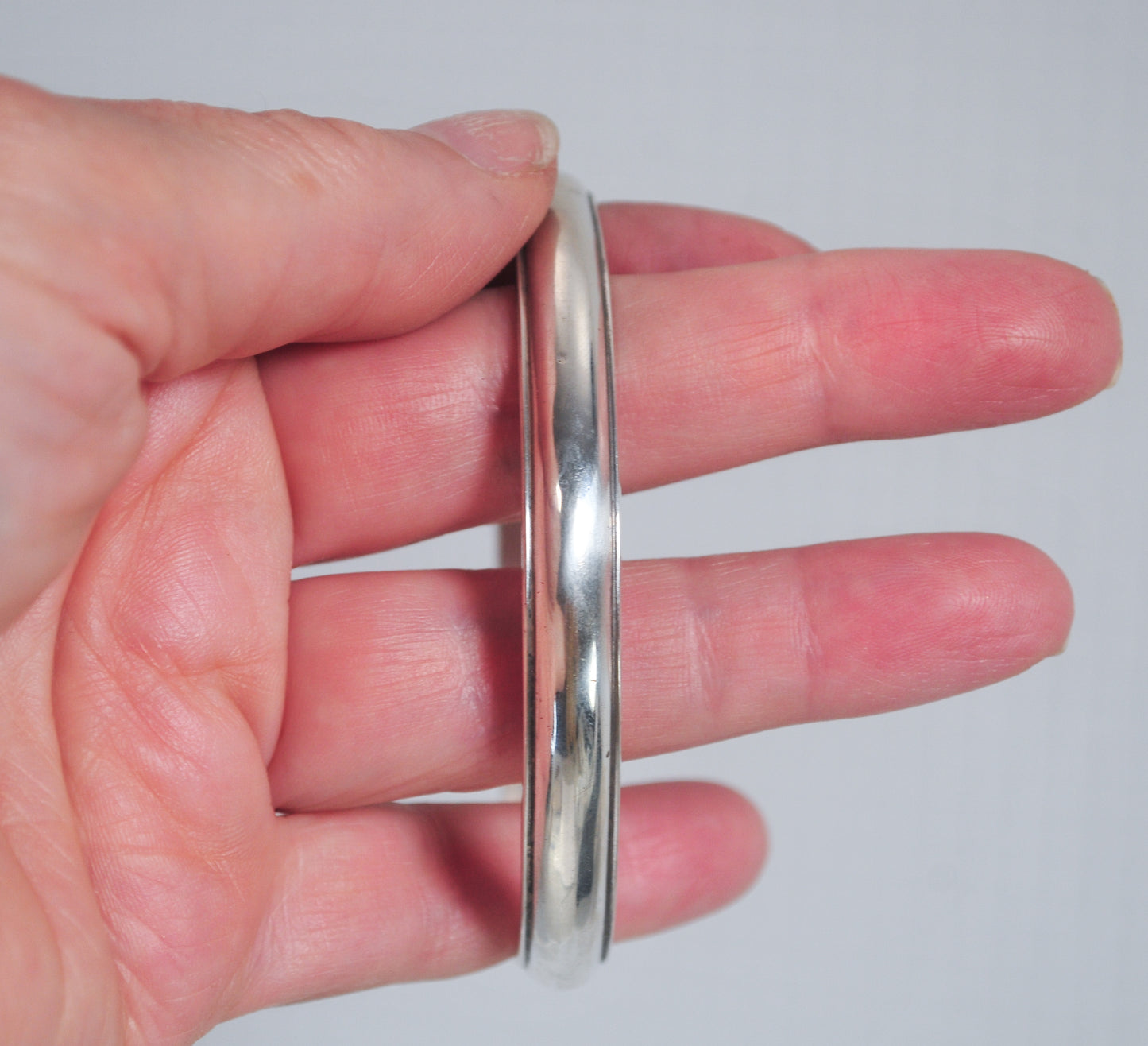 Heavy James Craig Colonial Williamsburg Handwrought Sterling Silver Bangle Bracelet