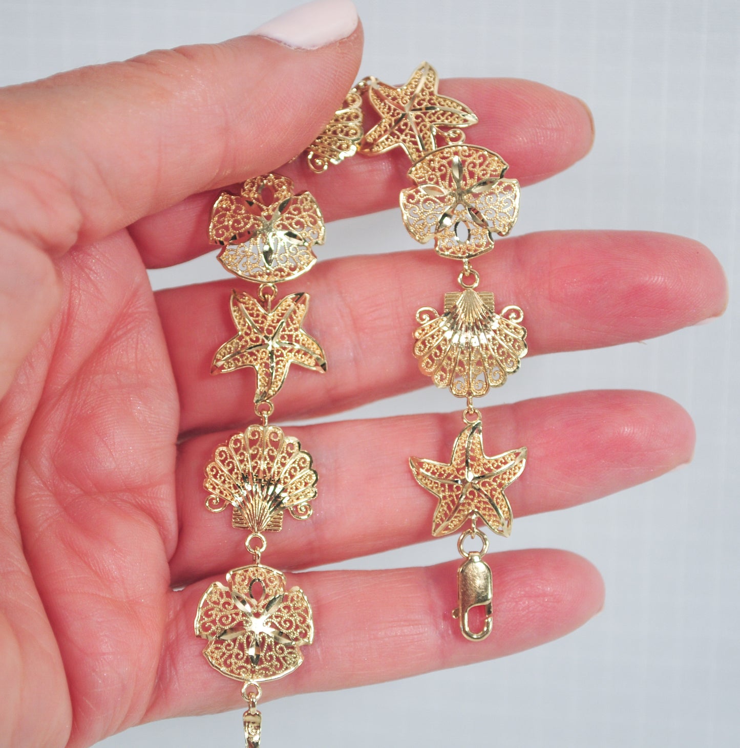 Vintage Signed 14K Gold Shell Starfish Bracelet