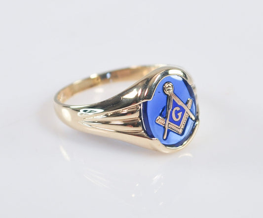 Vintage 10K Gold Masonic Ring