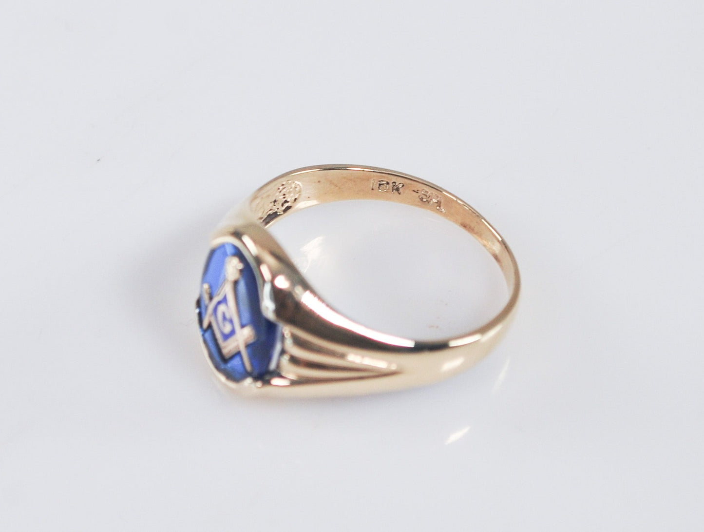 Vintage 10K Gold Masonic Ring