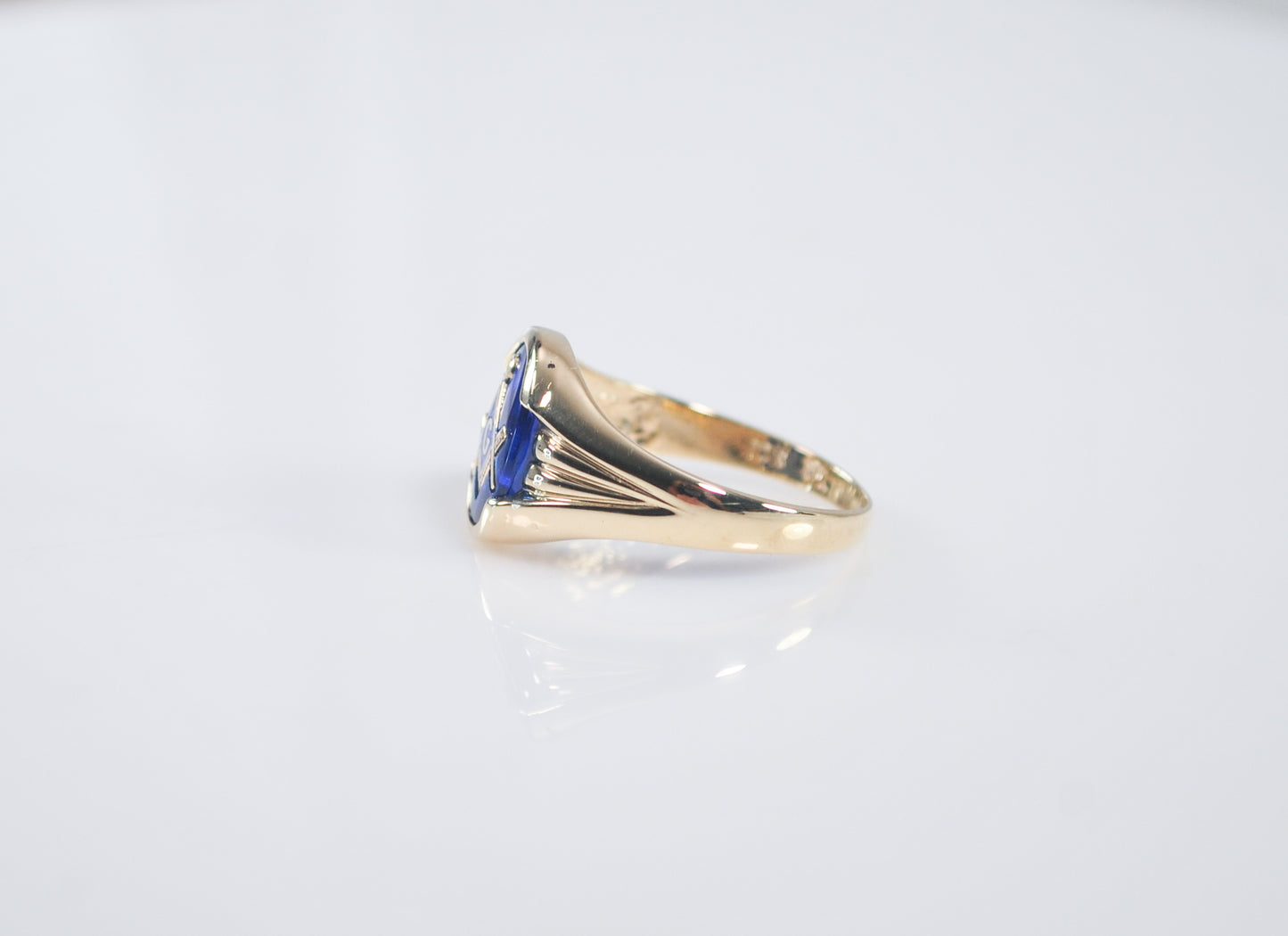 Vintage 10K Gold Masonic Ring