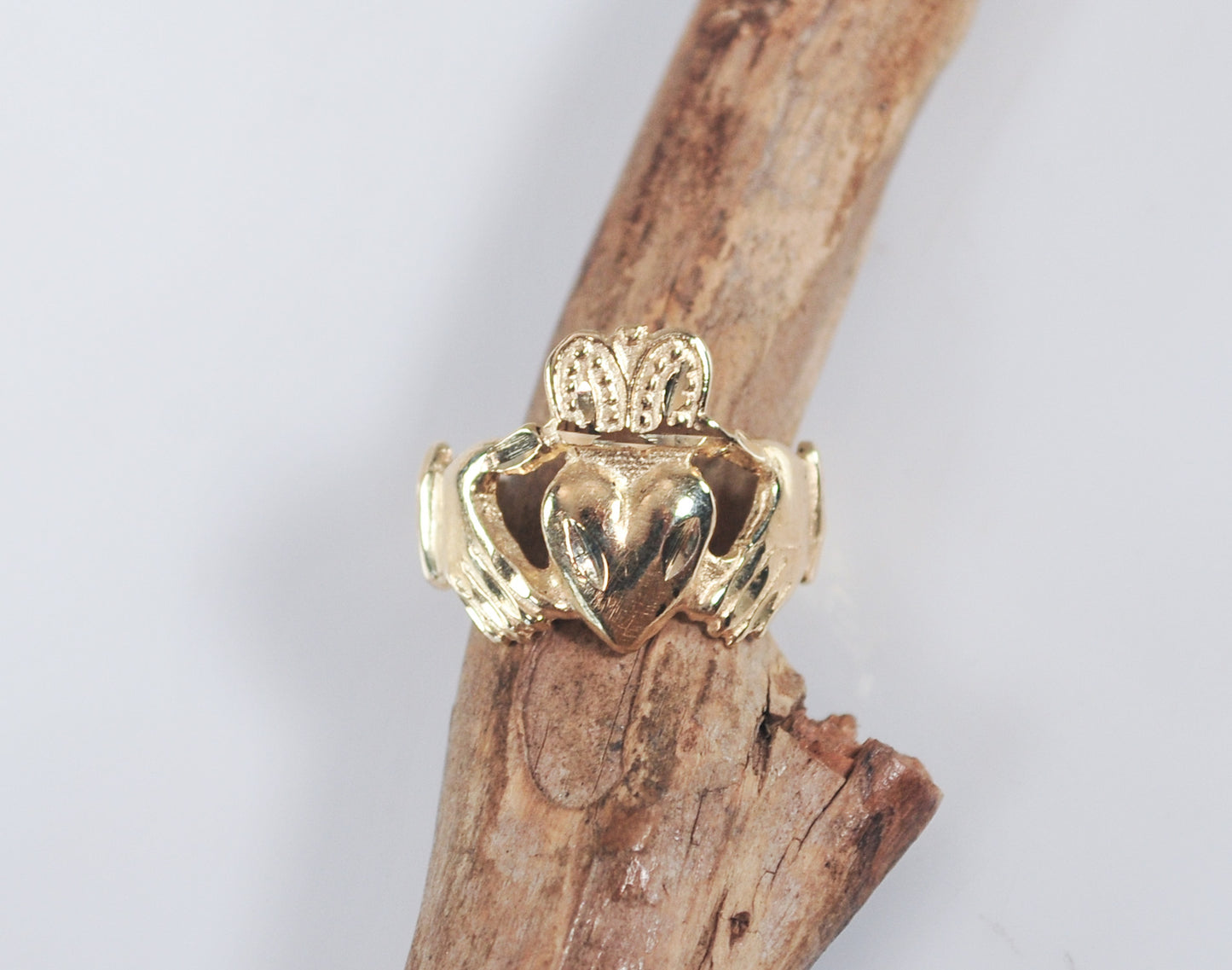 14K Gold Claddagh Ring