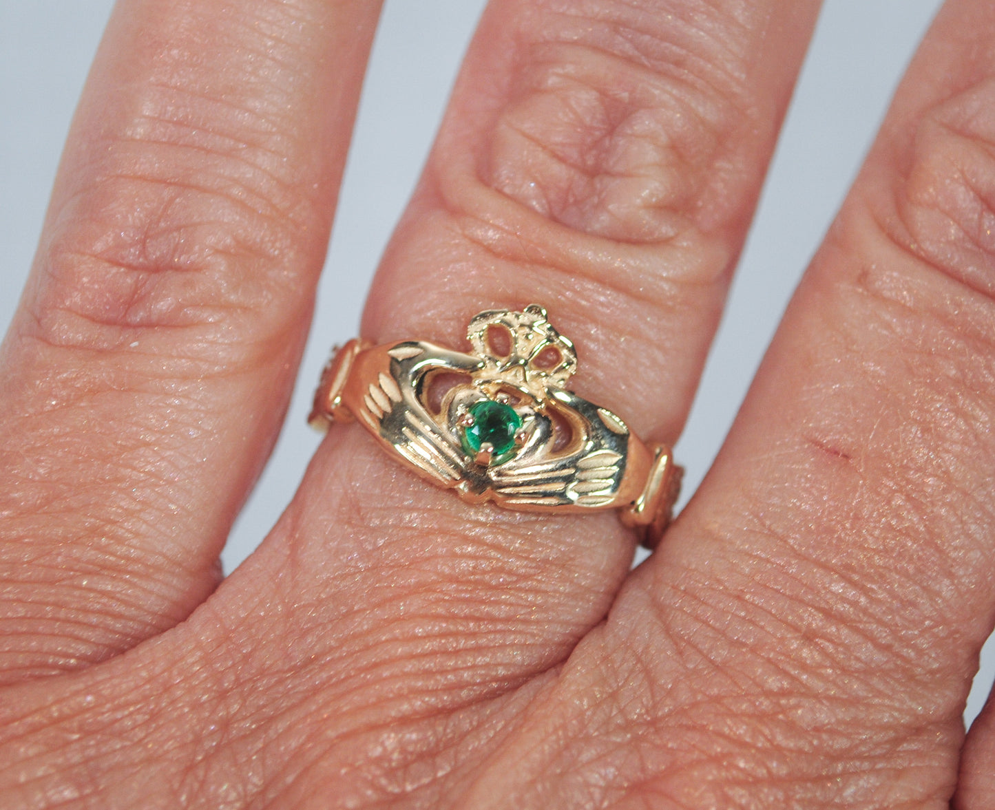 14K Gold Emerald Claddagh Ring