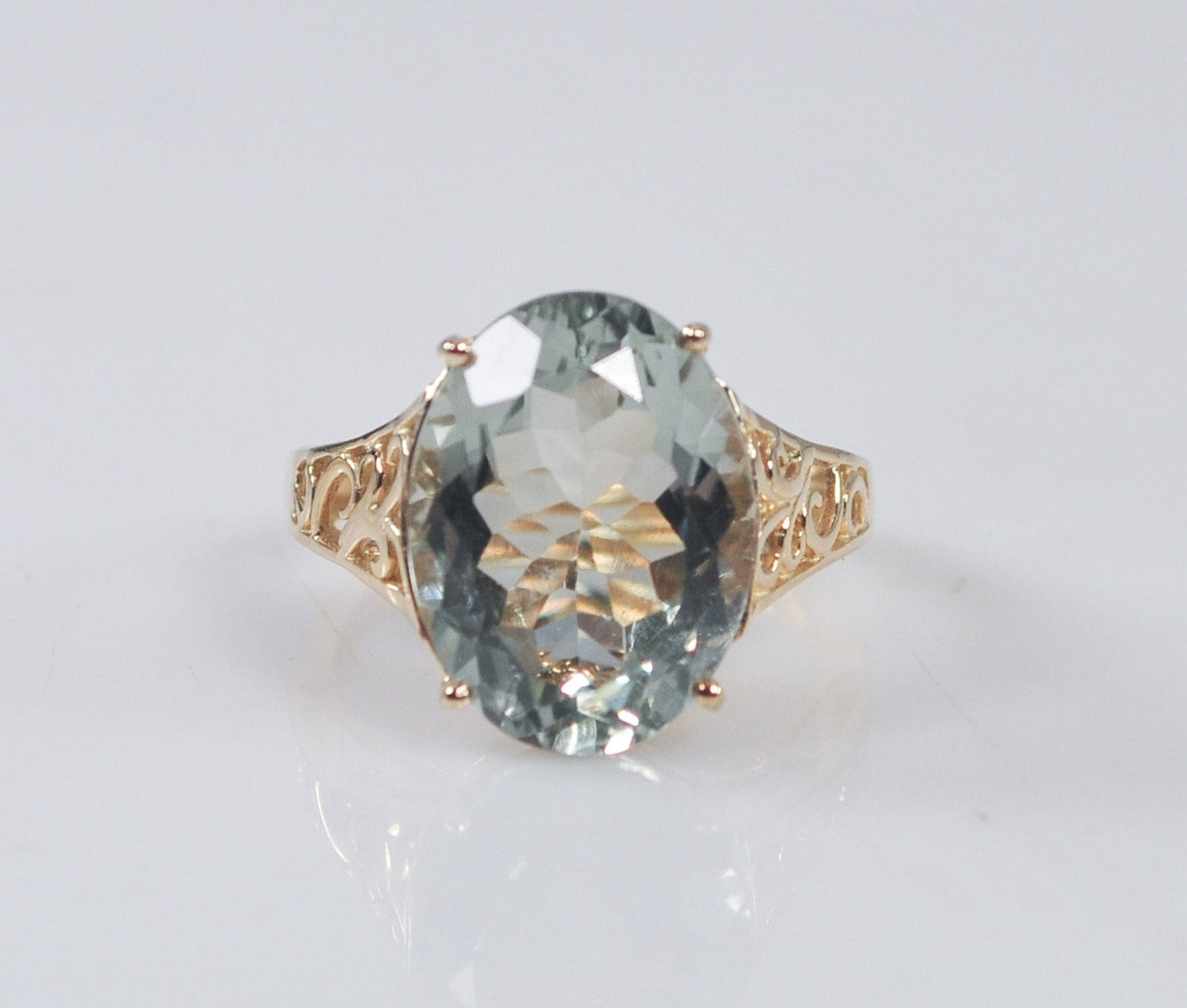 10K Gold Green Amethyst Ring