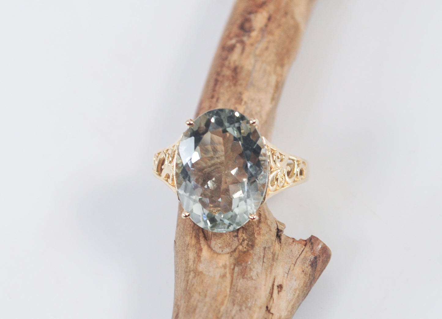 10K Gold Green Amethyst Ring