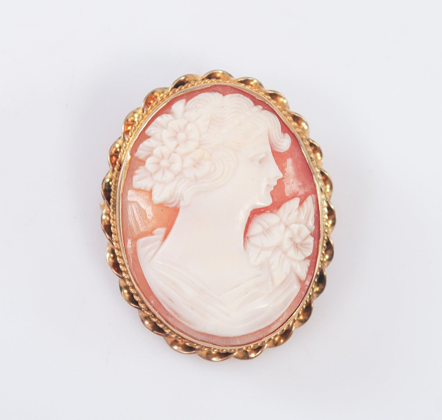 Antique 10K Gold Carved Cameo Brooch