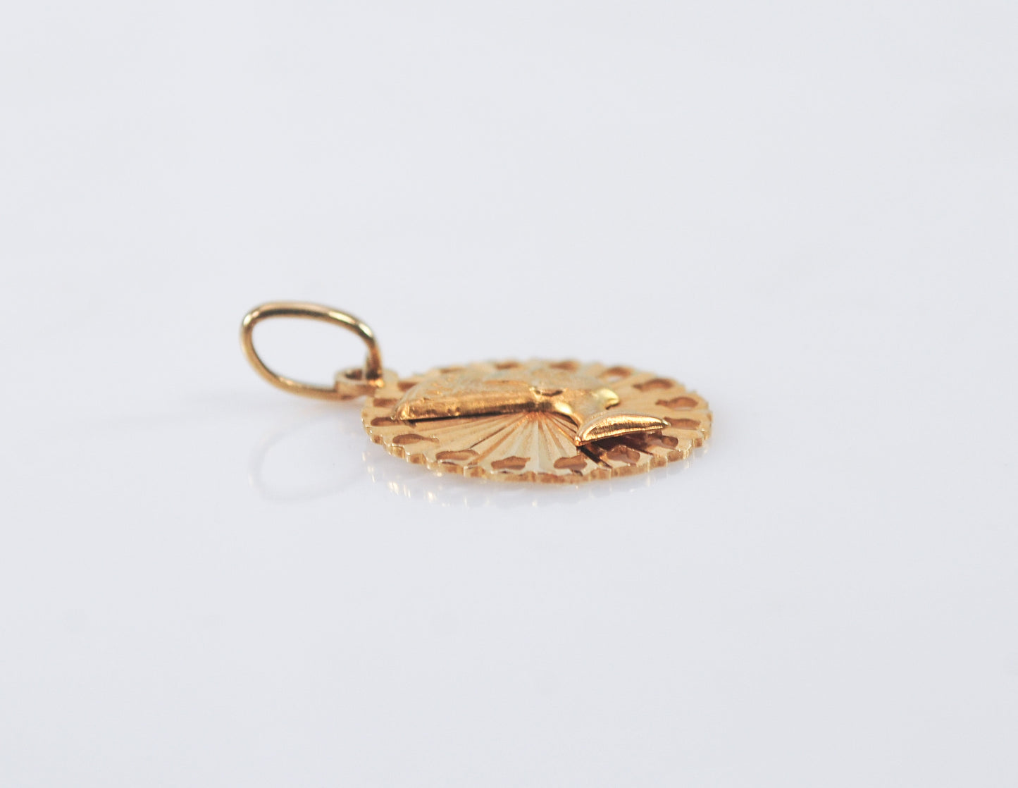 Vintage 14K Gold Nefertiti Pendant