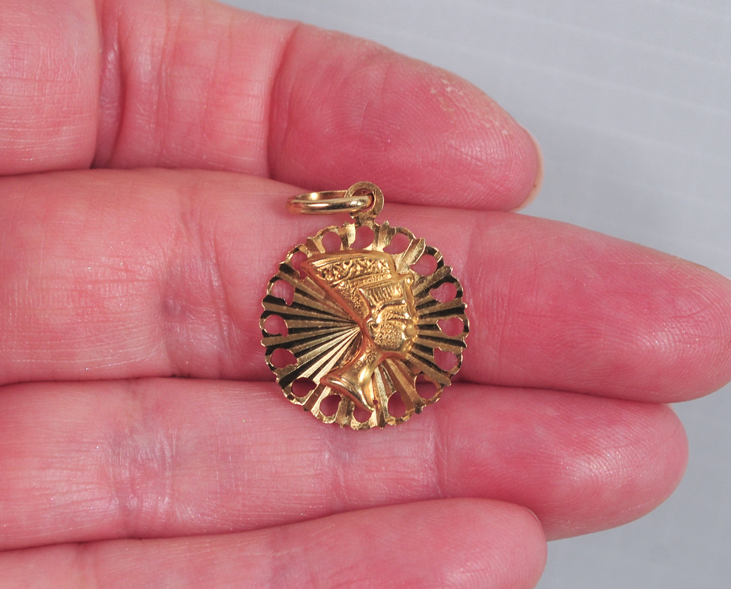 Vintage 14K Gold Nefertiti Pendant