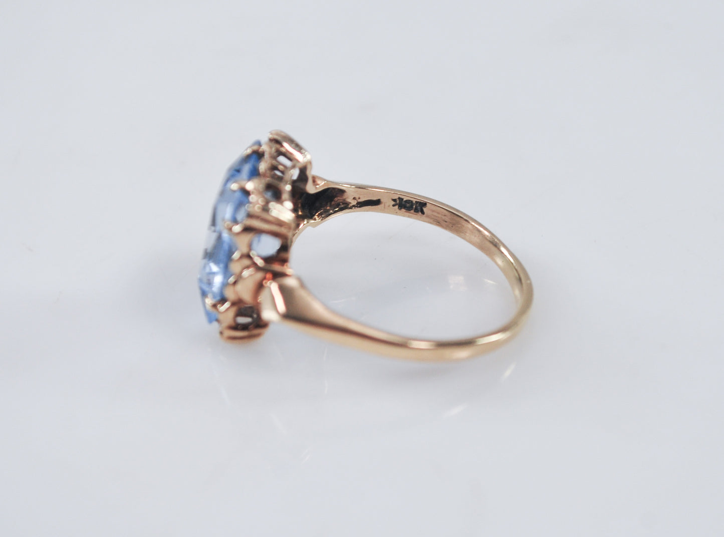 Vintage 10K Gold Blue Spinel Ring