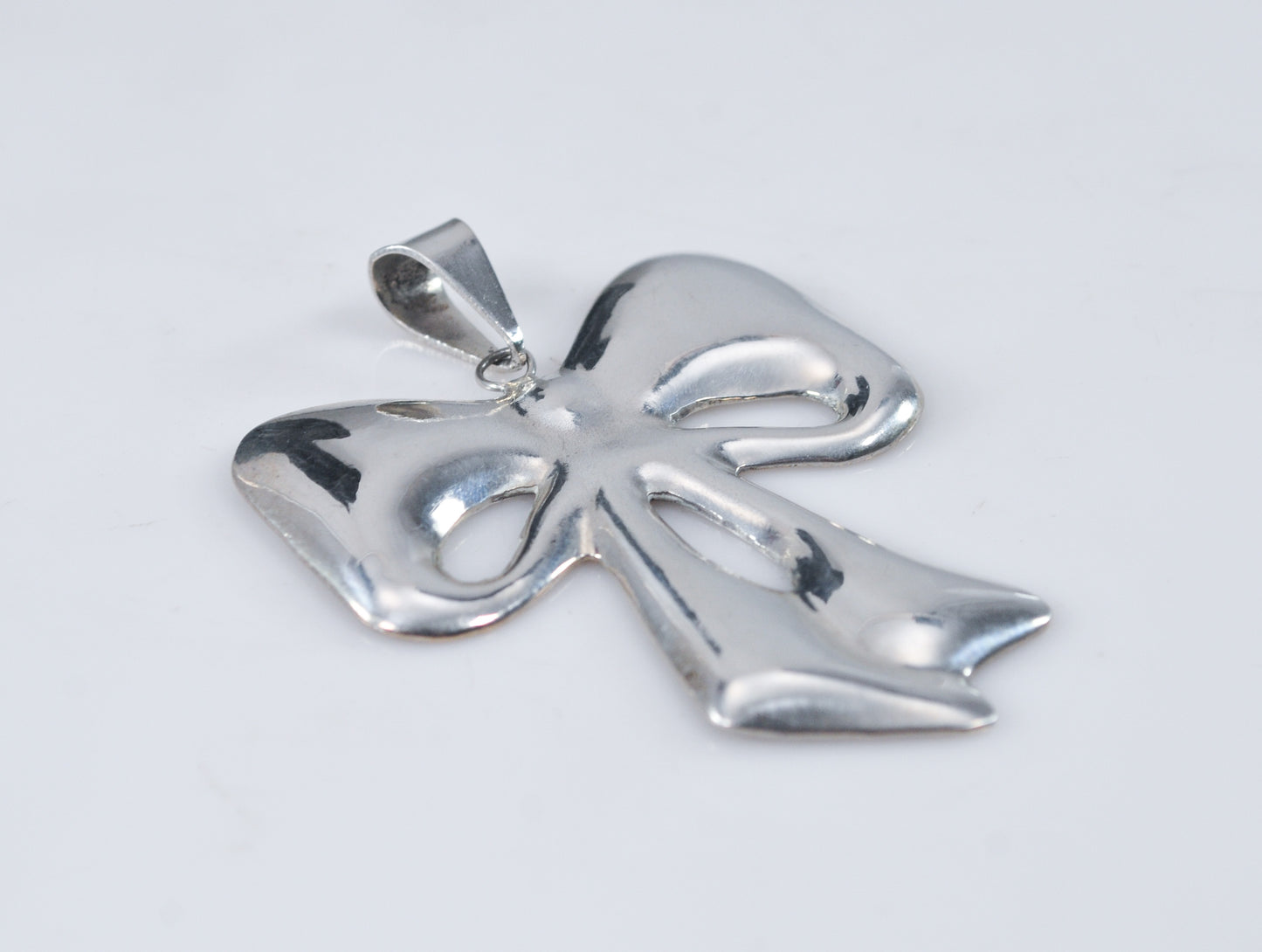 Vintage Taxco Sterling Silver Bow Pendant