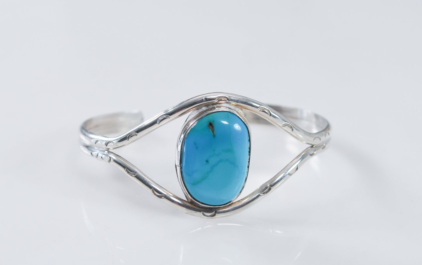 Vintage Sterling Silver Southwestern Turquoise Cuff Bracelet