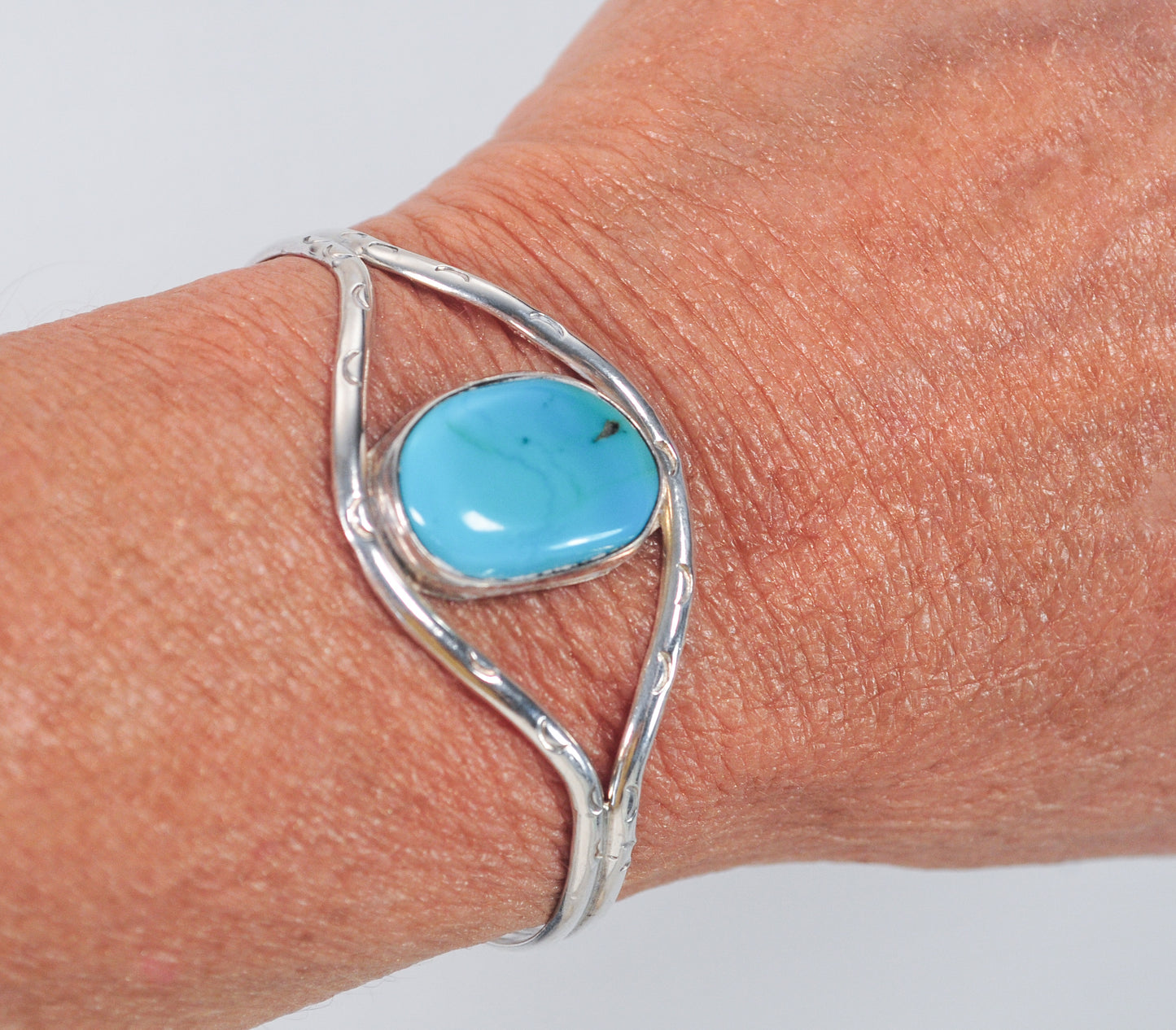 Vintage Sterling Silver Native American Turquoise Cuff Bracelet