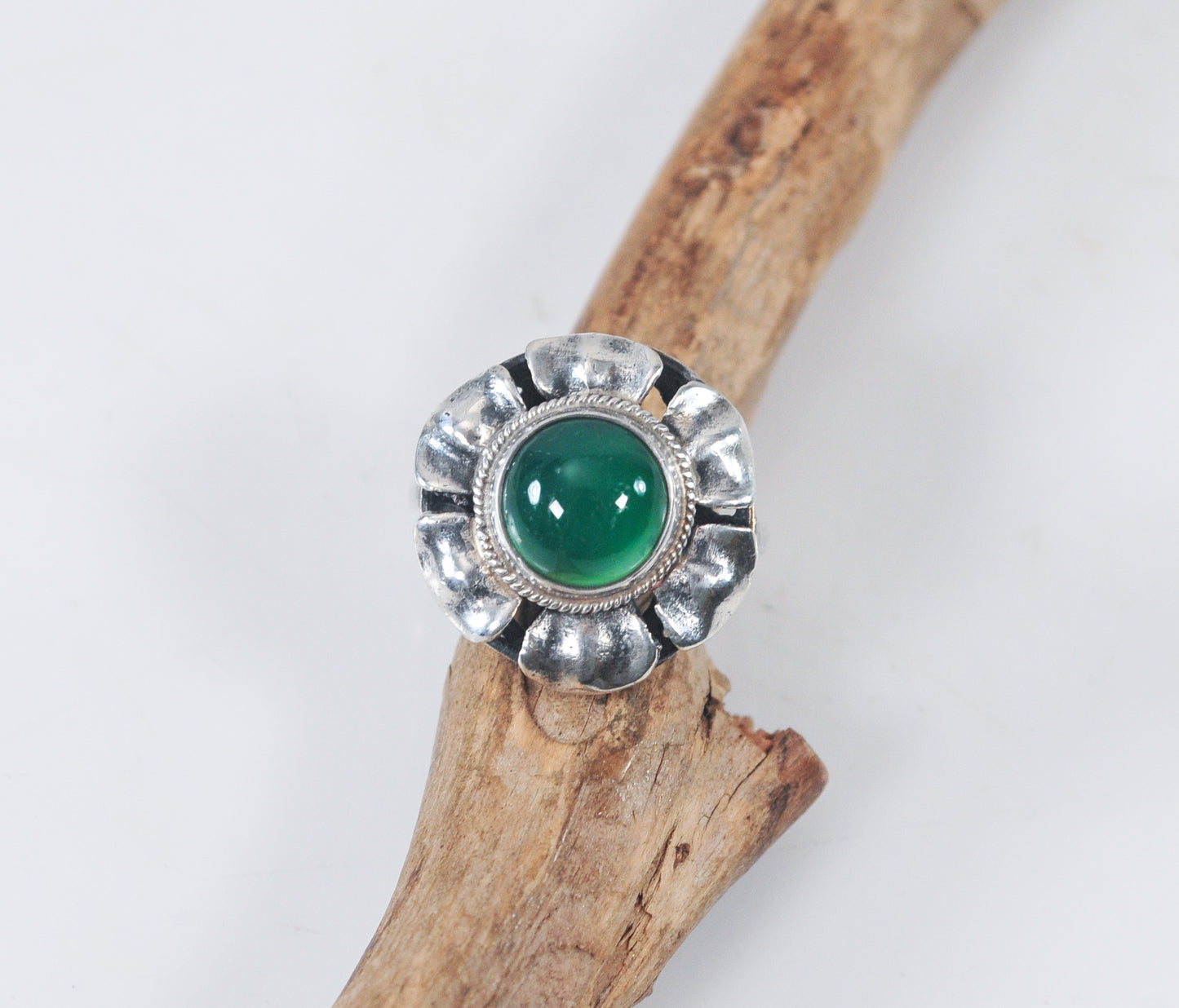 Vintage Sterling Silver Green Onyx Flower Ring