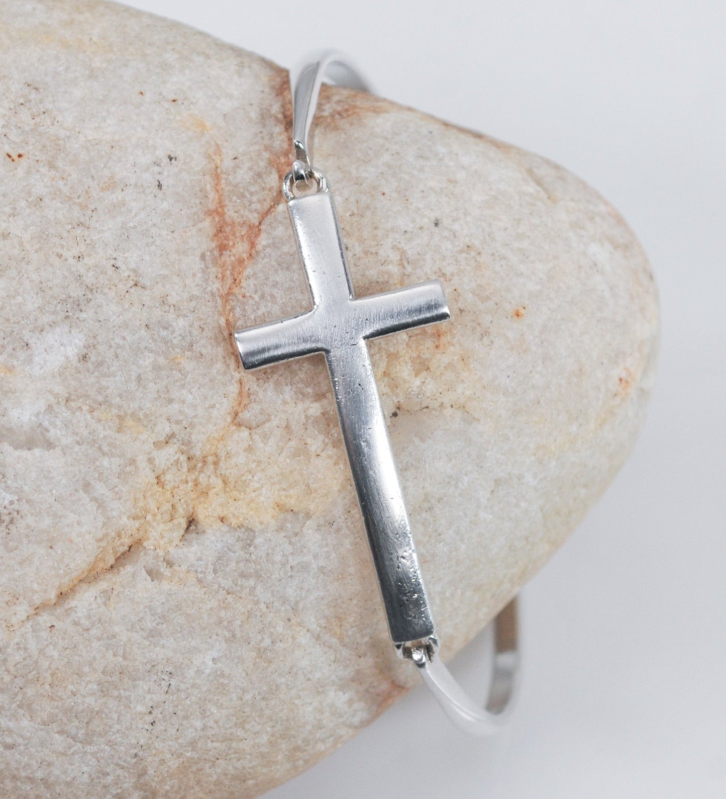 JCM 925 Sterling Silver Cross Hook Bangle Bracelet