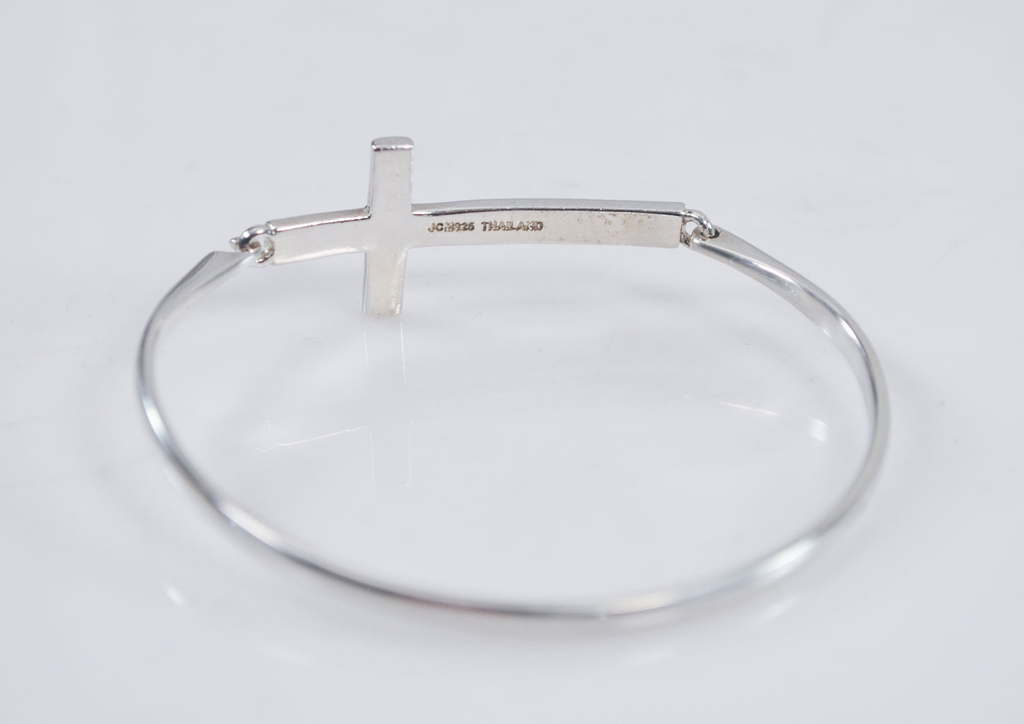 JCM 925 Sterling Silver Cross Hook Bangle Bracelet