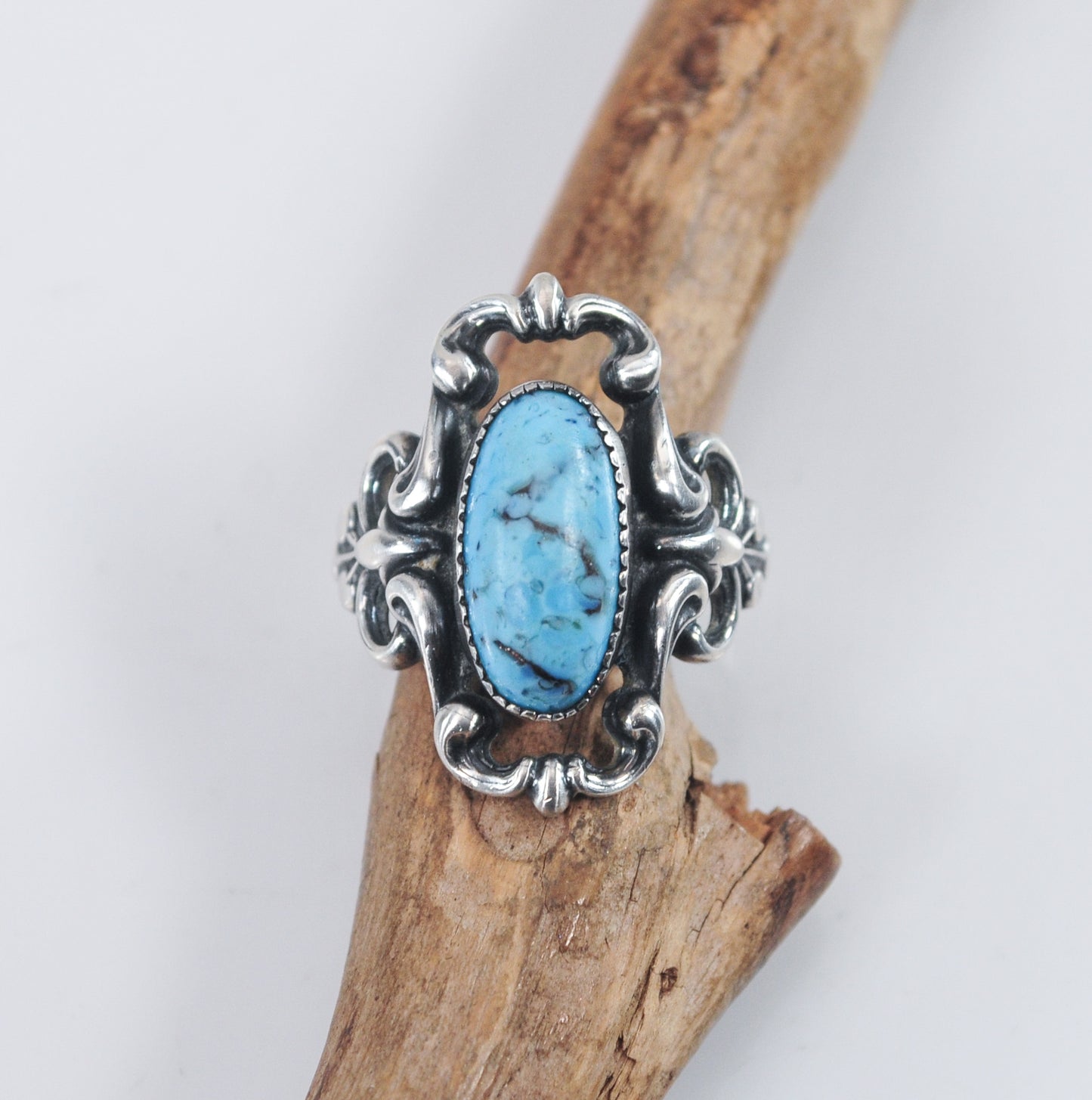 Vintage Sterling Southwestern Turquoise Ring