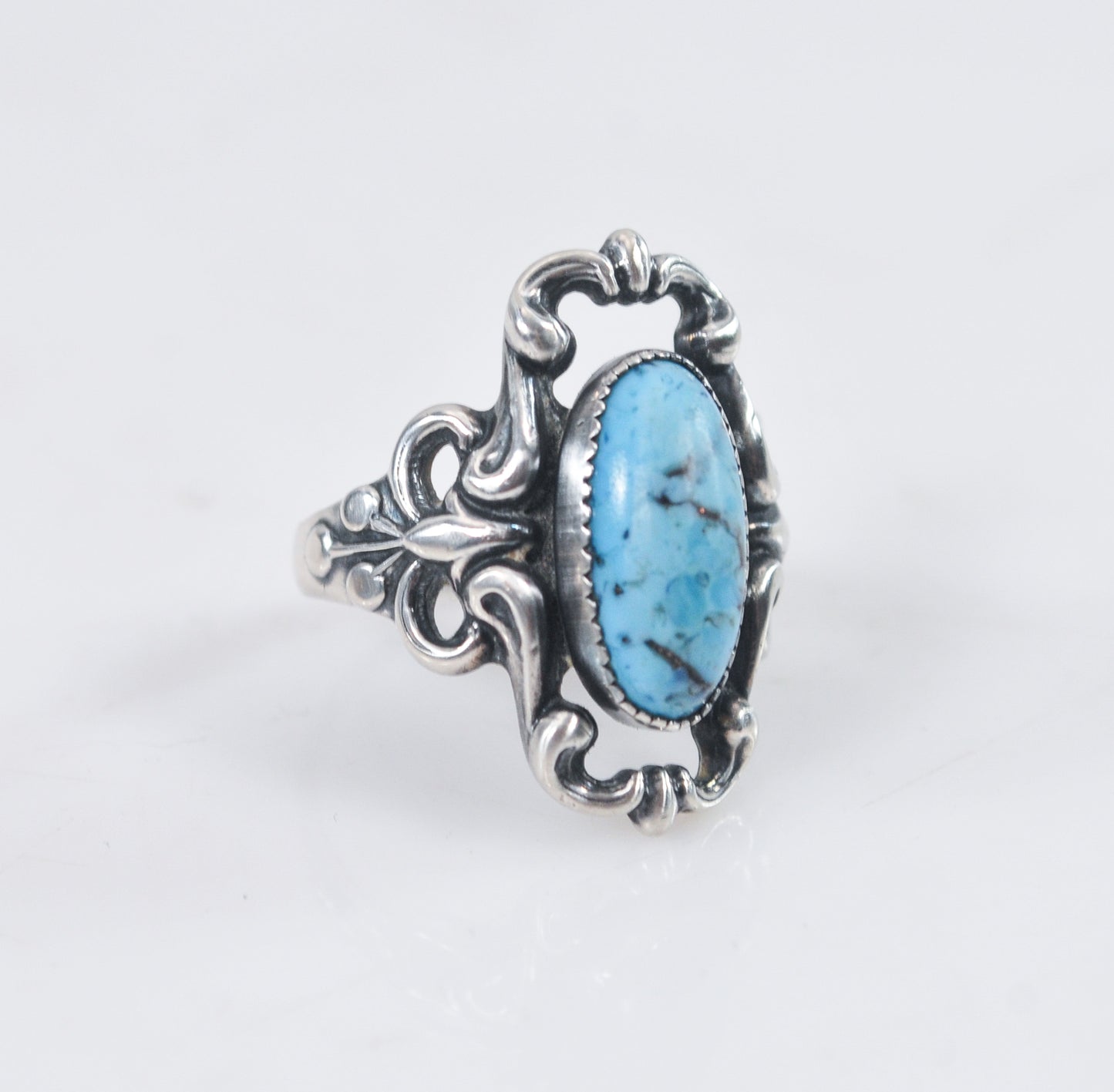 Vintage Sterling Southwestern Turquoise Ring