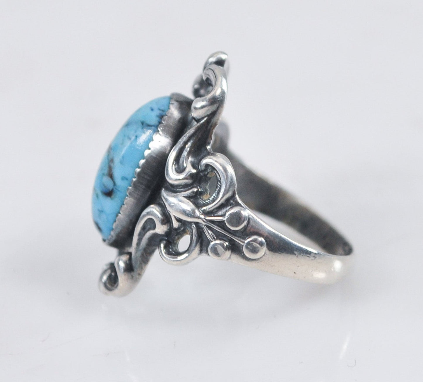 Vintage Sterling Southwestern Turquoise Ring