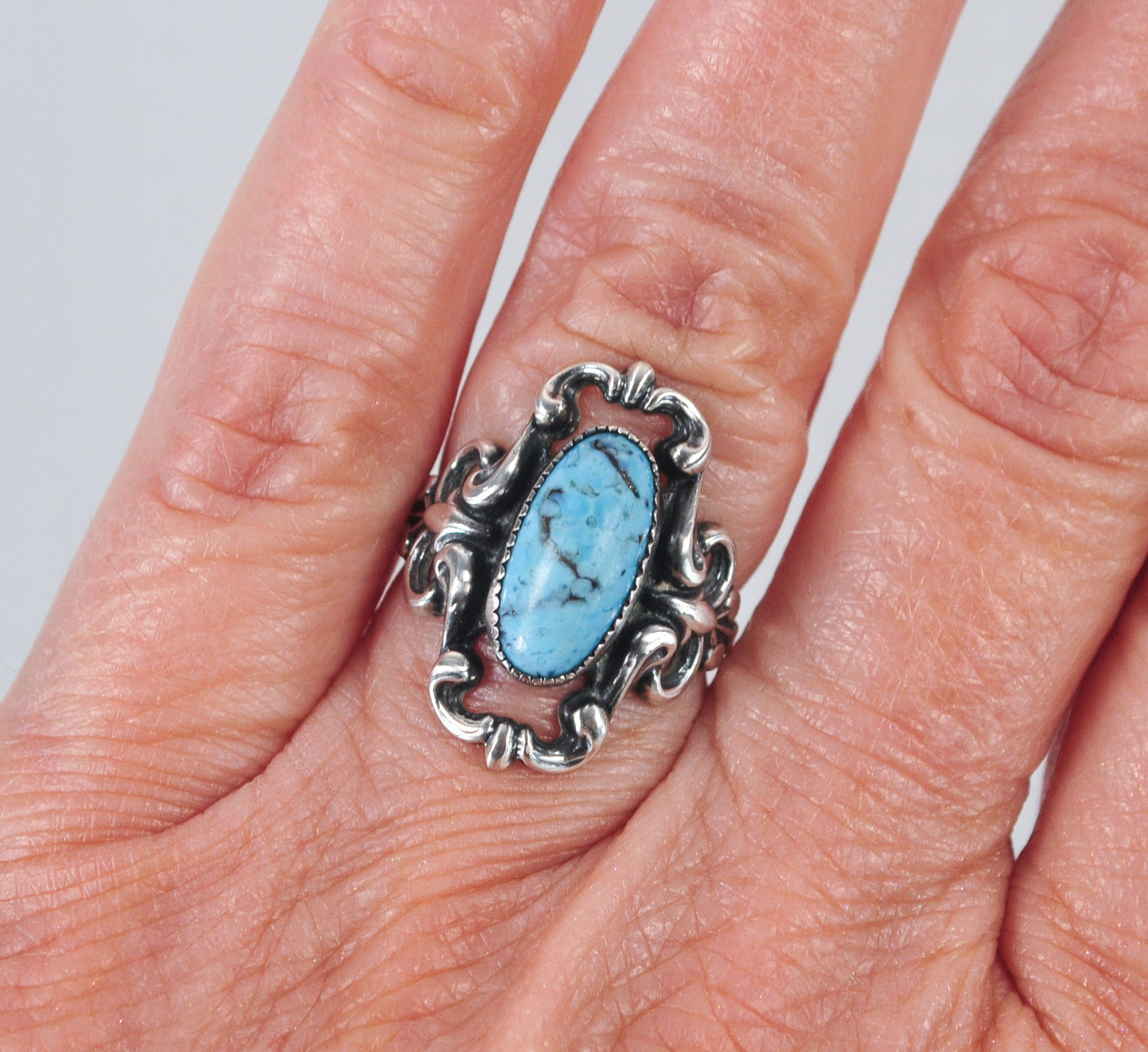 Vintage Sterling Southwestern Turquoise Ring