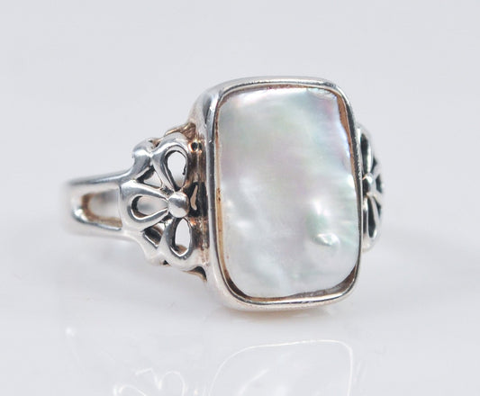 Designer Thailand 925 Sterling Silver Mother of Pearl Ring