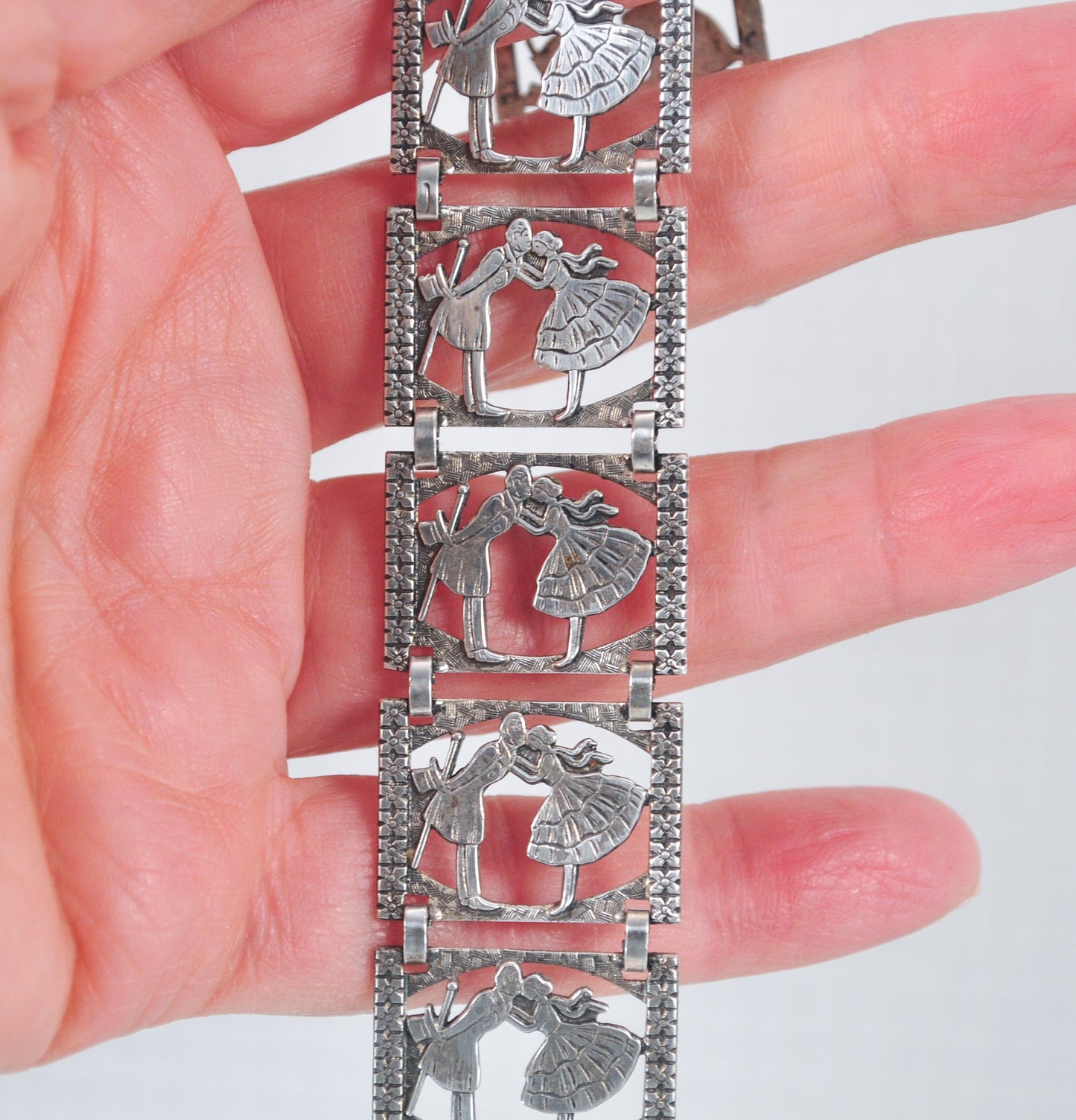 Vintage Sterling Silver Kissing Couple Panel Bracelet