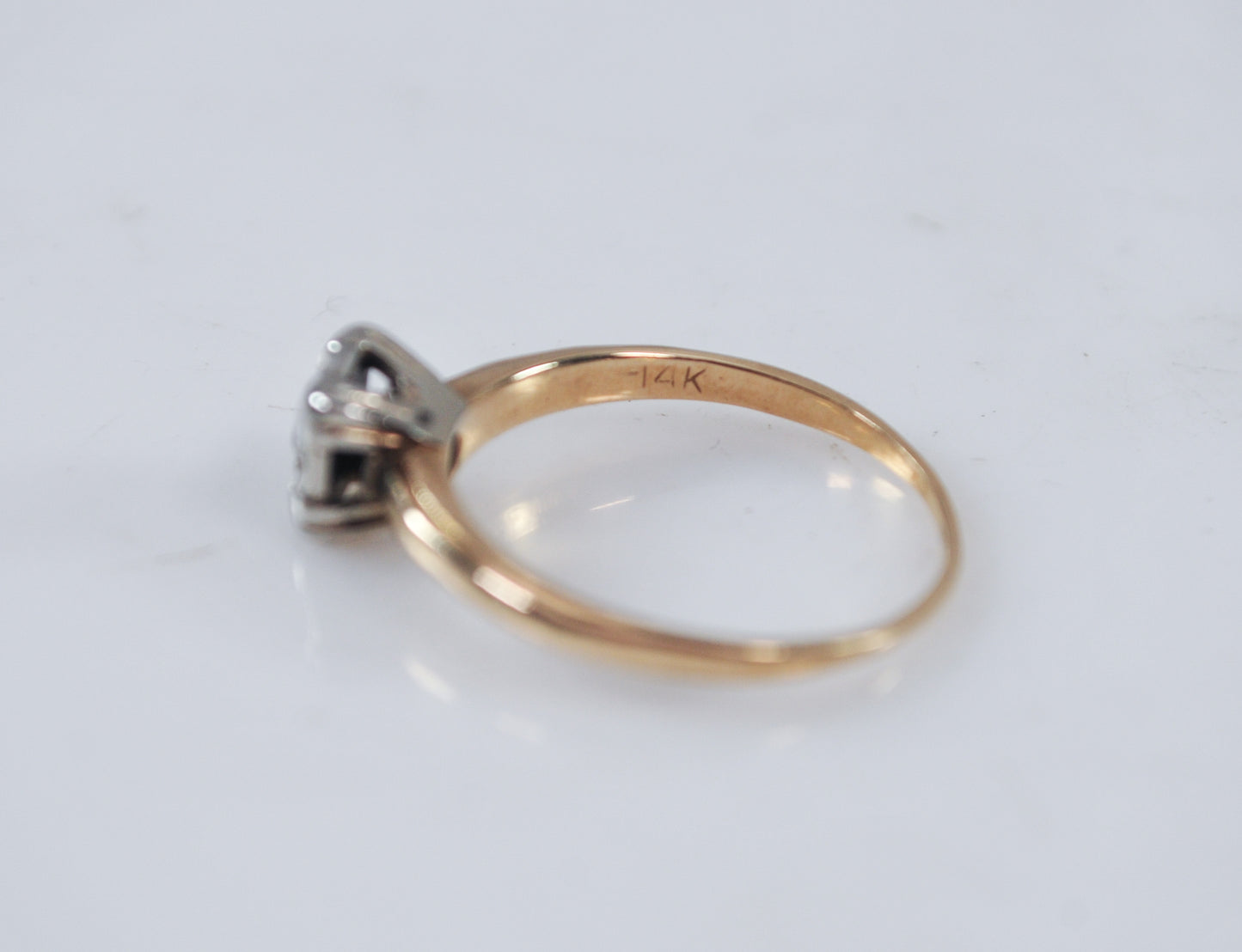 Vintage 14K Gold Diamond Ring