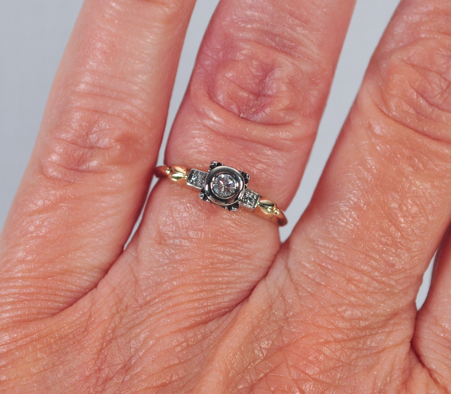 Antique Dainty 14K Gold Diamond Ring