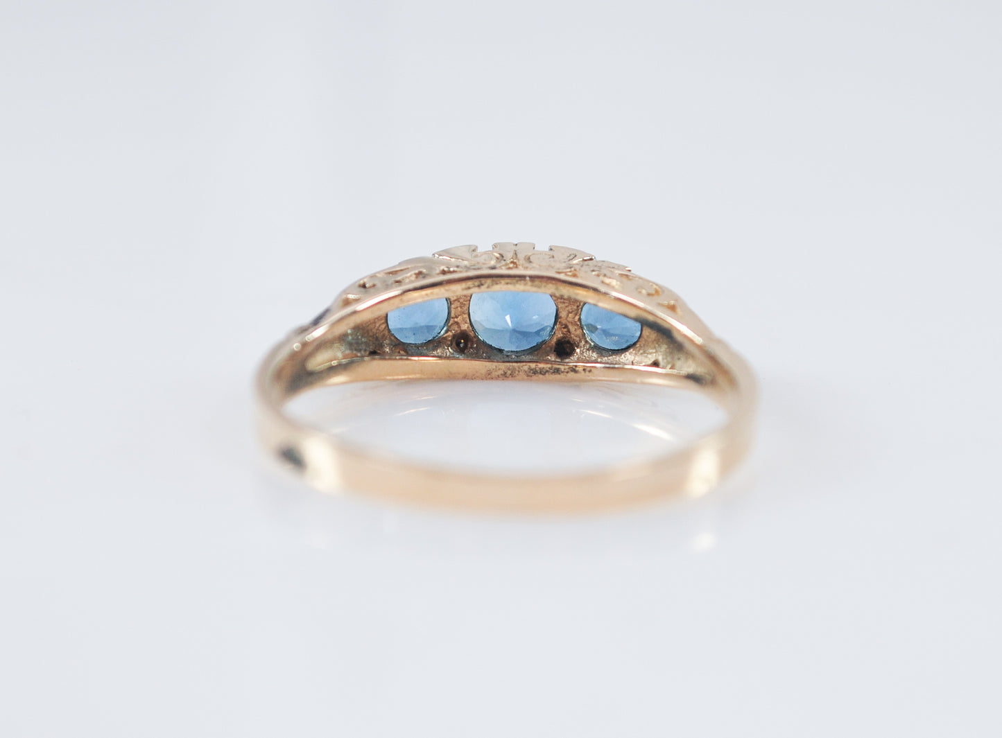 Vintage 14K Gold Blue Zircon Ring