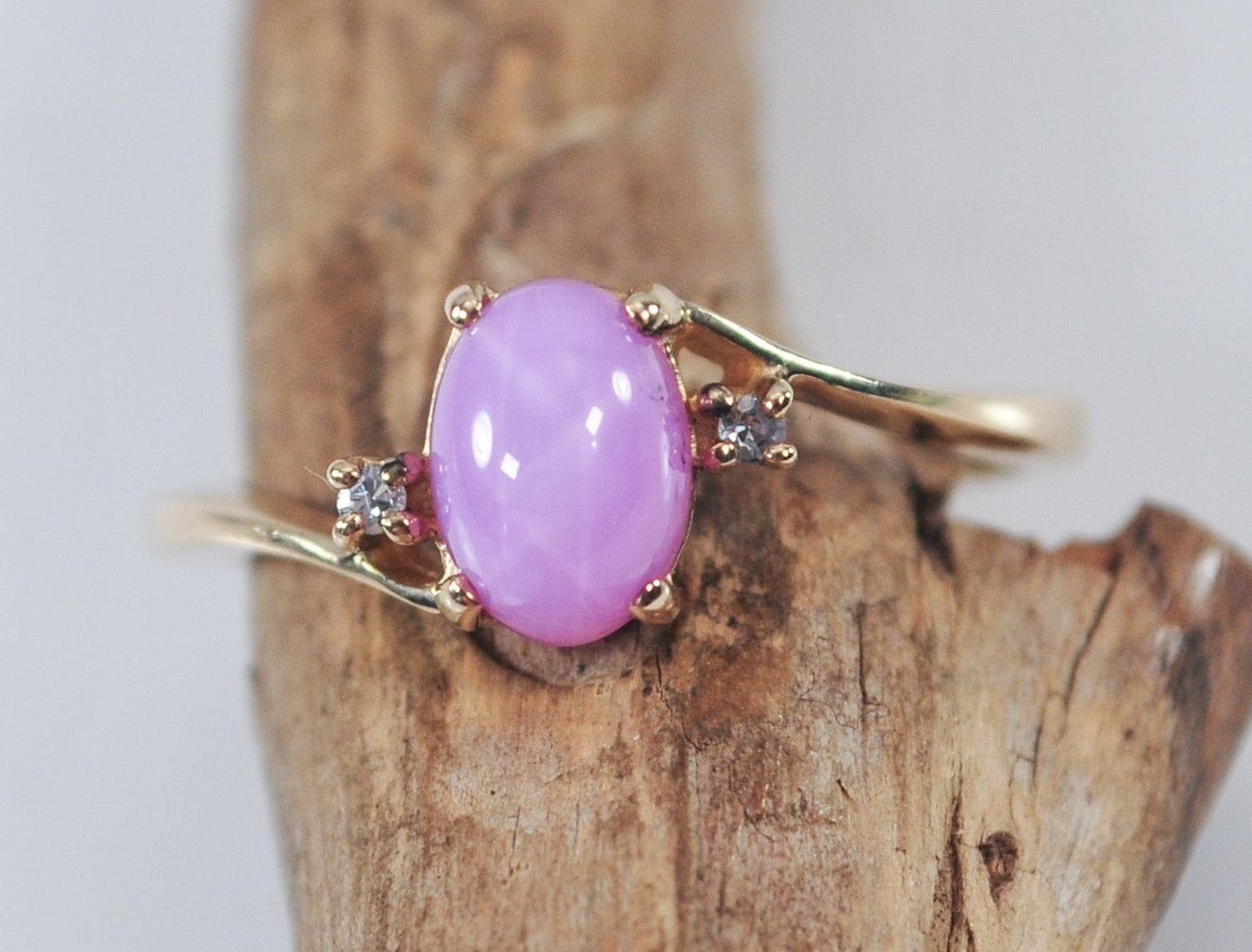 10K Gold Pink Star Sapphire Ring