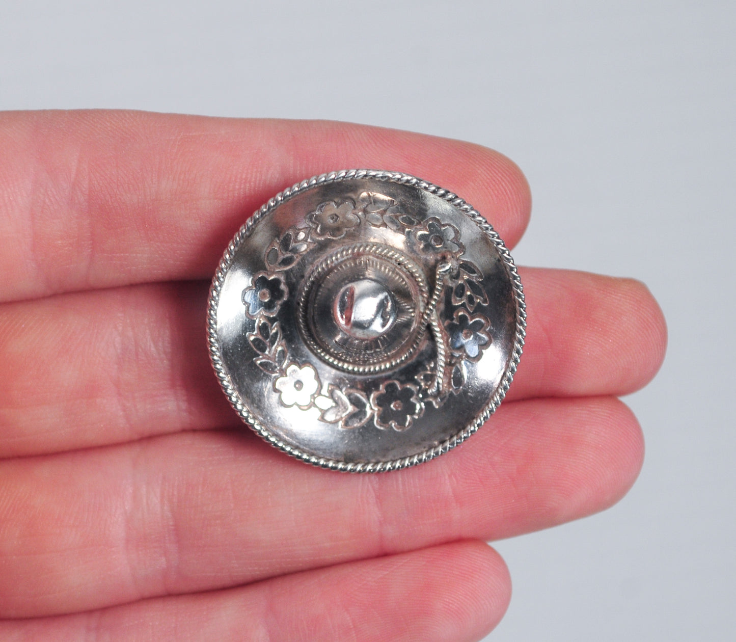 Vintage 925 Mexico Sterling Silver Sombrero Brooch