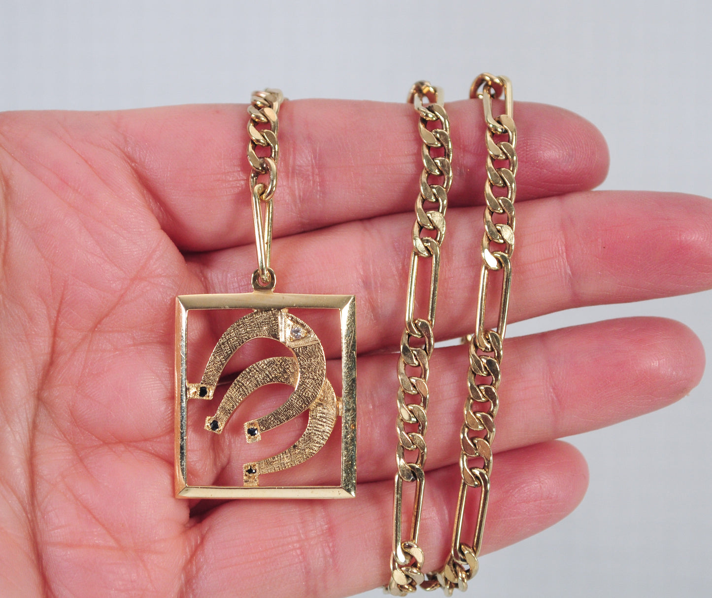 14K Gold Horseshoe Chain Fob