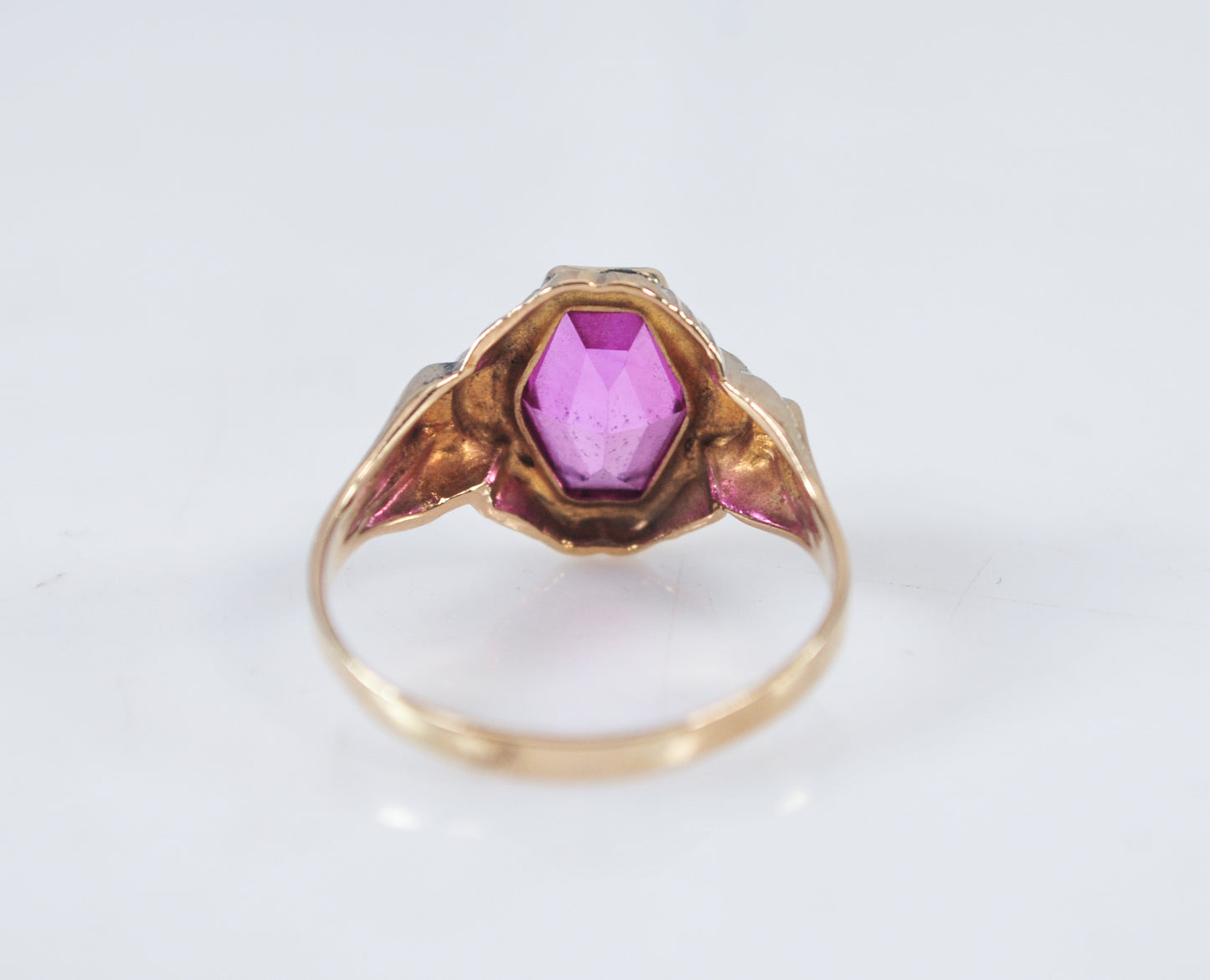 Vintage 10K Gold Pink Stone Ring