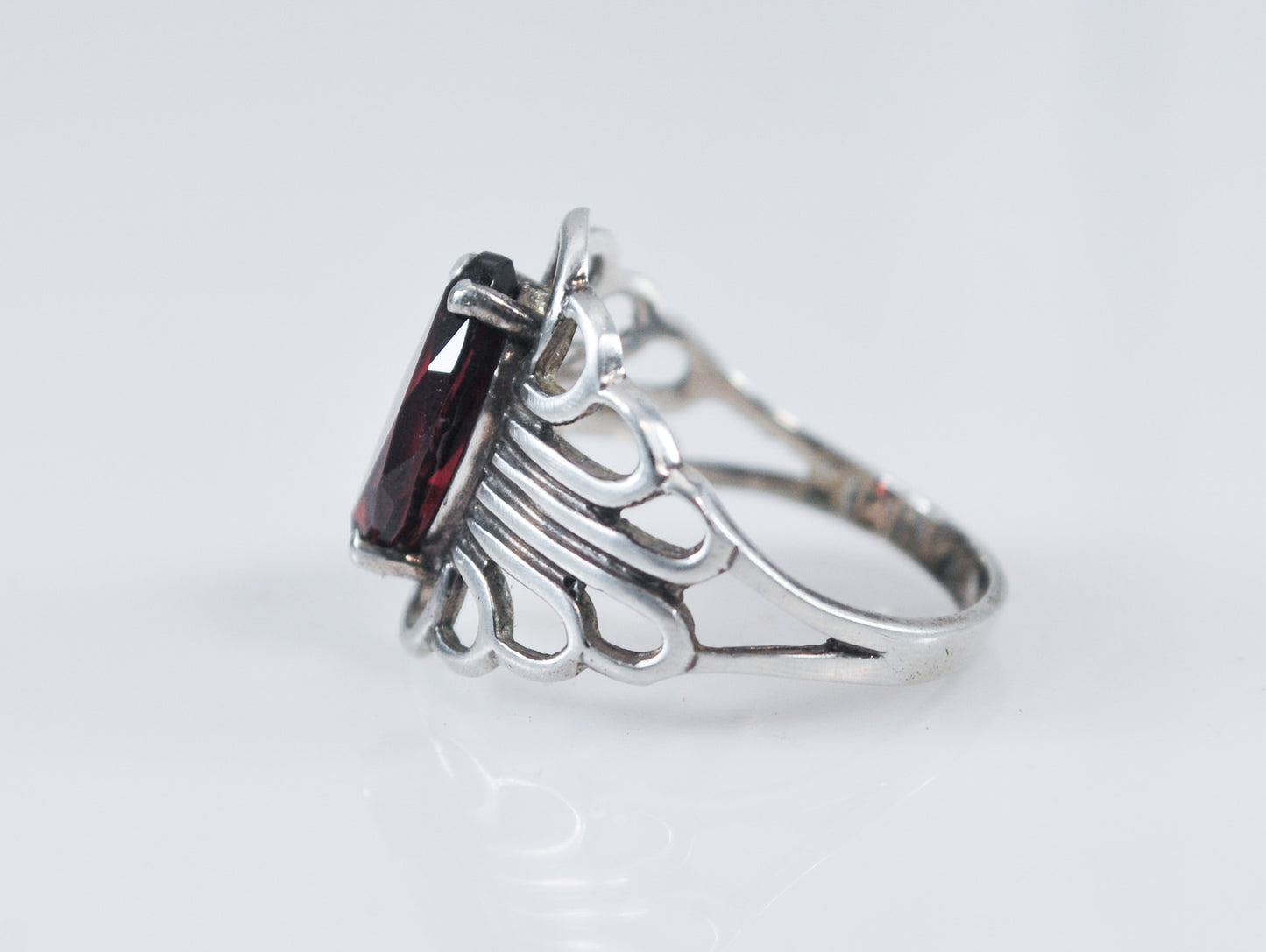 CJC 925 Sterling Silver Garnet Ring