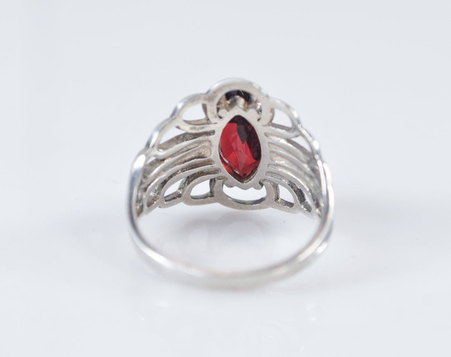 CJC 925 Sterling Silver Garnet Ring