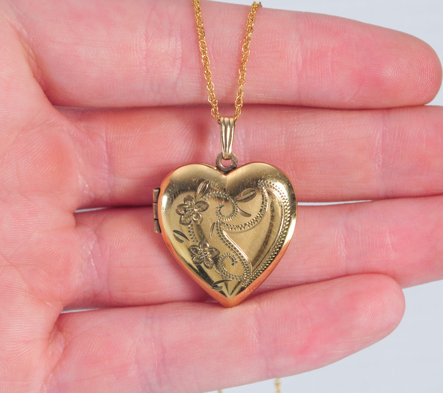 Vintage Gold Filled Floral Heart Locket Necklace