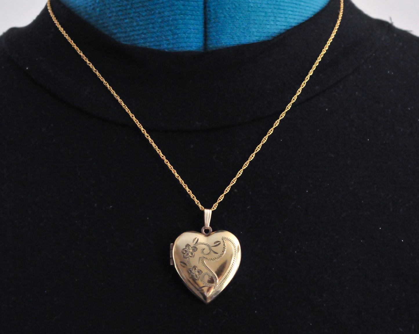 Vintage Gold Filled Floral Heart Locket Necklace