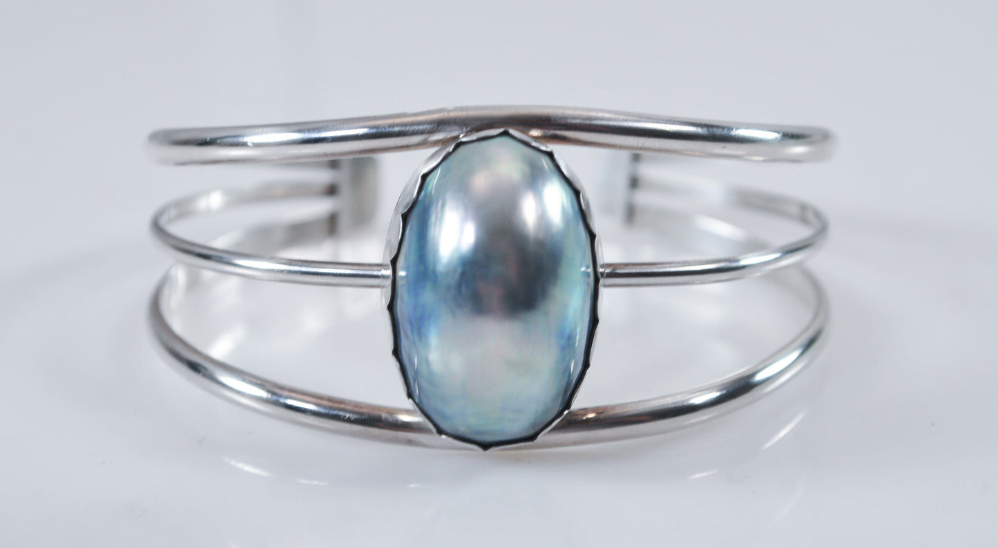 Vintage Sterling Silver Gray Blue Pearl Cuff Bracelet