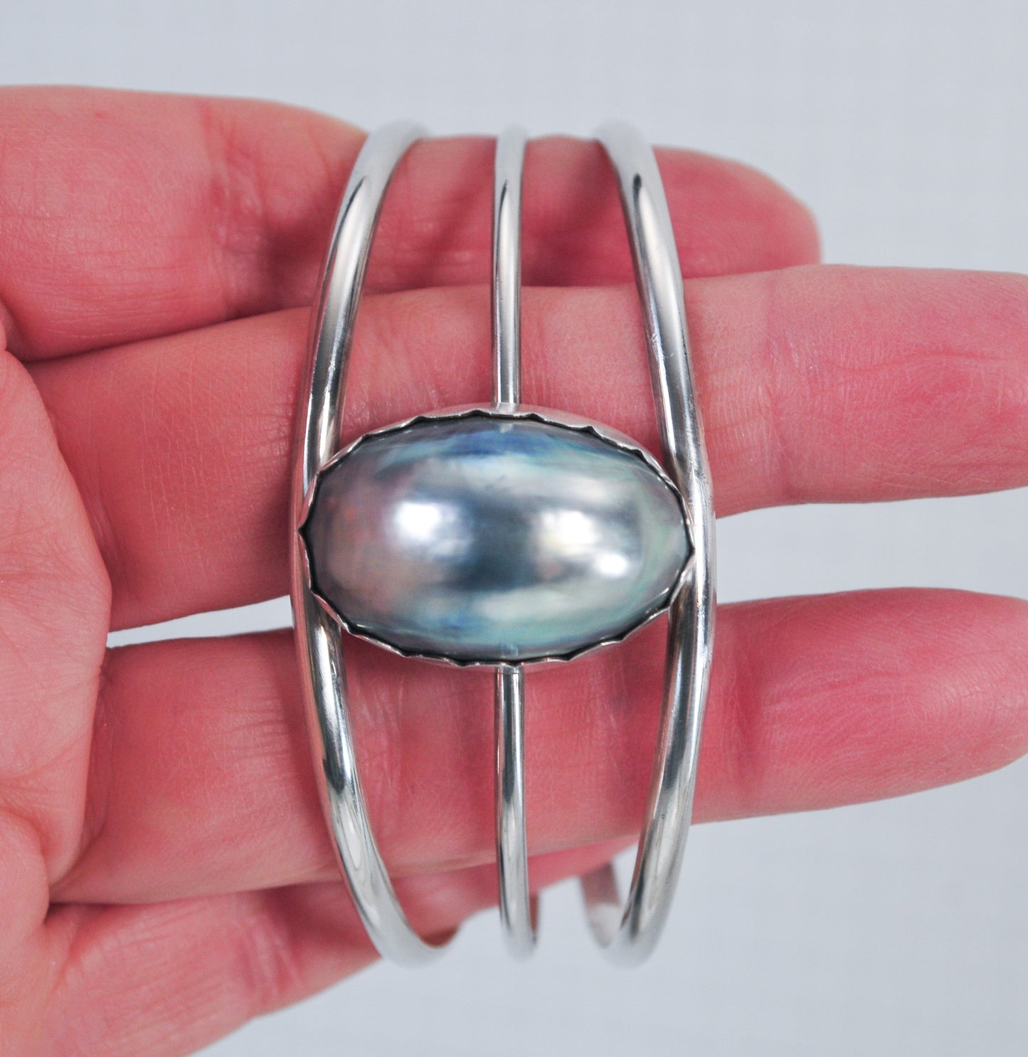 Vintage Sterling Silver Gray Blue Pearl Cuff Bracelet