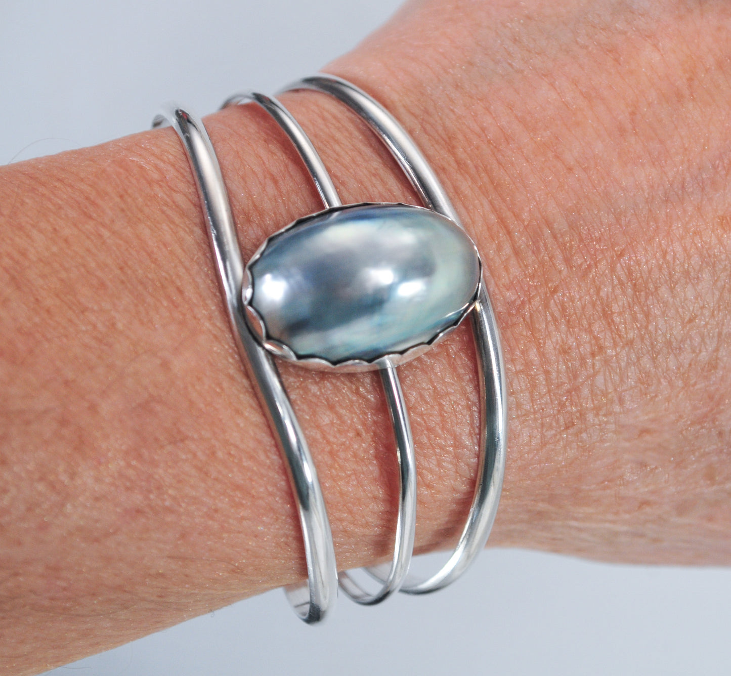 Vintage Sterling Silver Gray Blue Pearl Cuff Bracelet