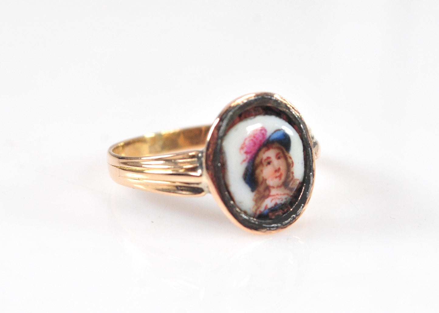 As is - Antique 10K Gold Painted Porcelain Ring