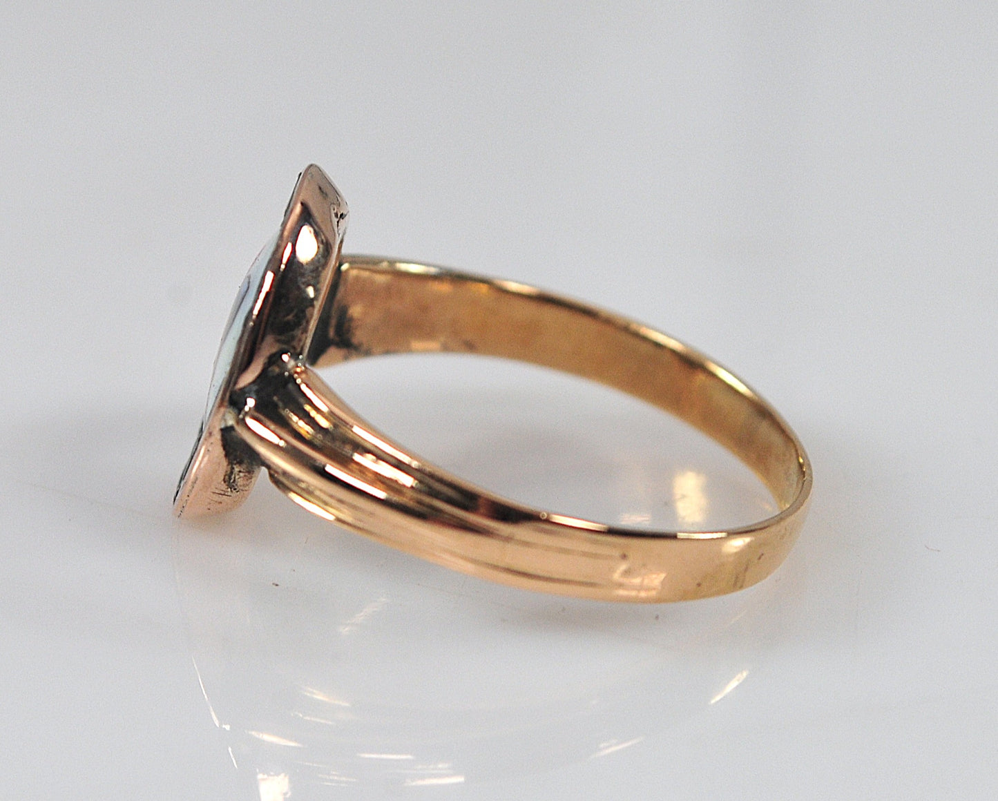 As is - Antique 10K Gold Painted Porcelain Ring