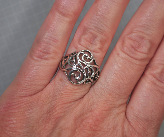 Kabana Sterling Silver Scrolled Ring