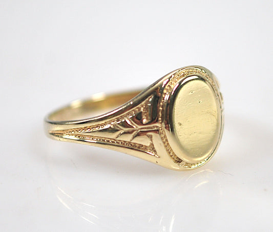 10K Gold Initial Ring