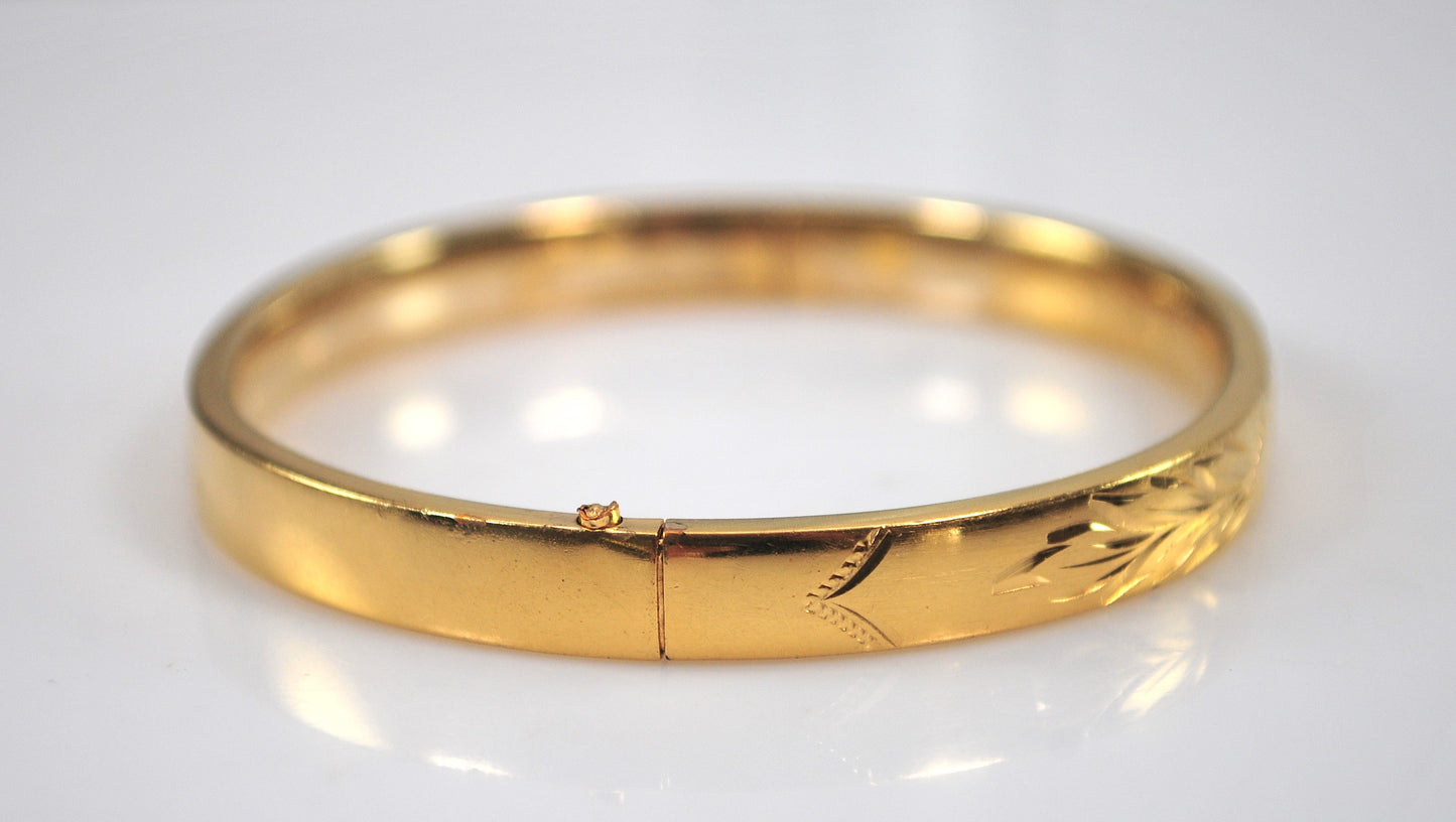 As is - Vintage Signed Gold Filled Bangle Bracelet