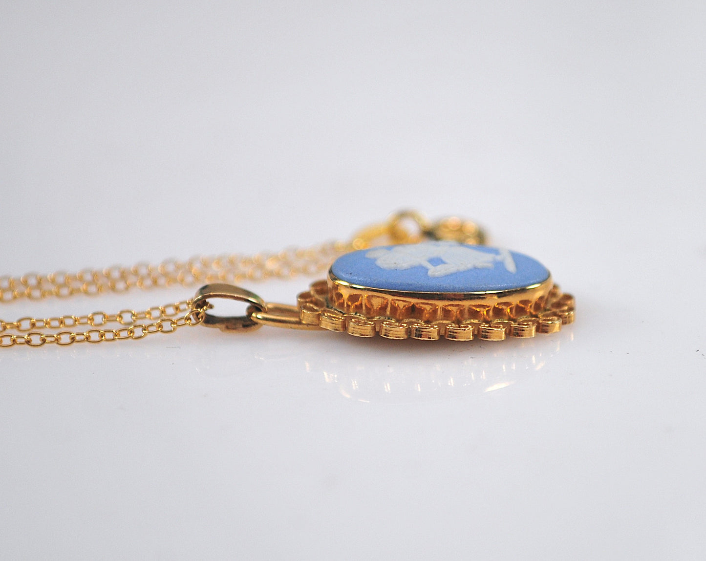 Vintage Gold Filled Wedgwood Jasperware Blue Cameo Pendant Necklace