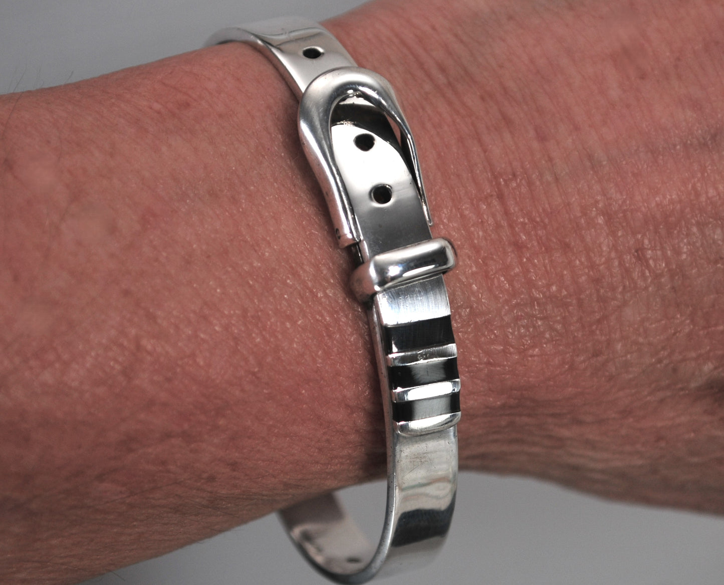 Vintage 925 Mexico Sterling Silver Buckle Bracelet